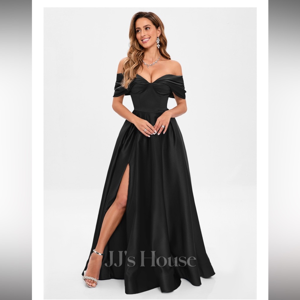 JJ's House Black Strapless Dress